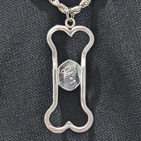 Cast DOG BONE Signed Rainbow Dichroic RULA GLASS 925 Sterling Silver Pendant - Picture 4 of 4